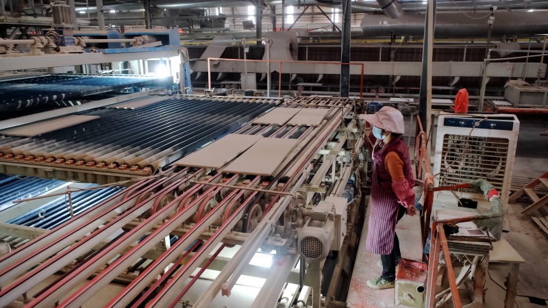 बाहिरी पोर्सिलेन टाइलहरूको गुणस्तर कसरी नियन्त्रण गर्ने? बीटा सिरेमिकको मानकीकृत गुणस्तर नियन्त्रण प्रक्रिया प्रकट गर्दै
